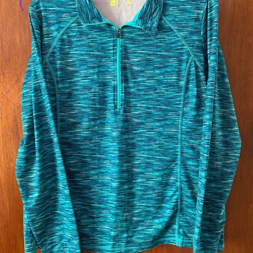 Xersion Teal Long Sleeve Top